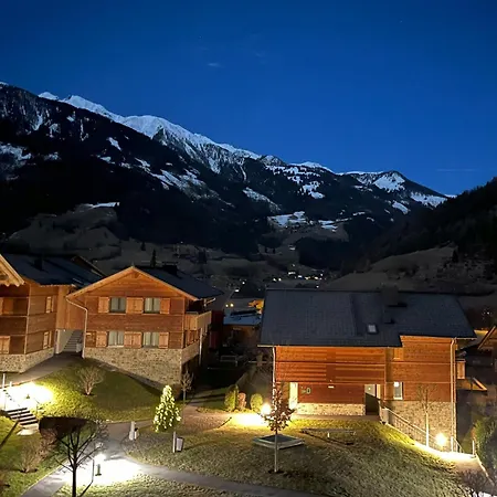 Alpinpark Mit Swimmingpool, Sonnenloggia Und Kamin - Grossglockner Matrei Apartman Matrei in Osttirol