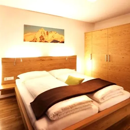 Alpinpark Mit Swimmingpool, Sonnenloggia Und Kamin - Grossglockner Matrei *