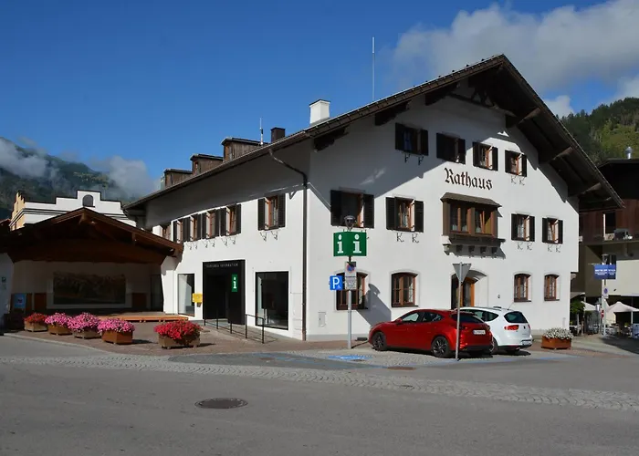 Appartamento Alpinpark Mit Swimmingpool, Sonnenloggia Und Kamin - Grossglockner Matrei *