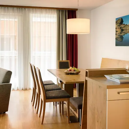 Alpinpark Mit Swimmingpool, Sonnenloggia Und Kamin - Grossglockner Matrei Apartmán *